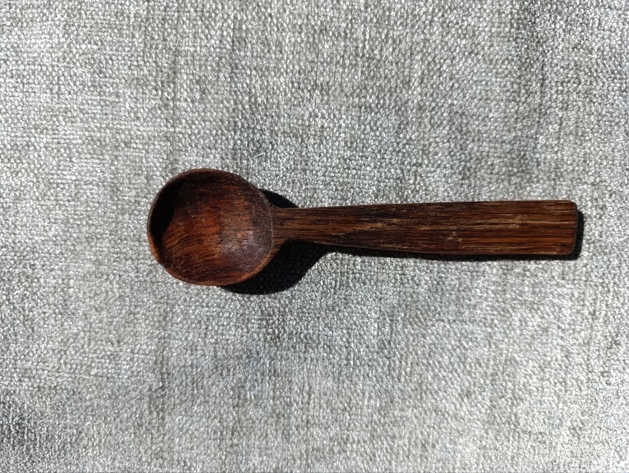 Cuchara madera oscura