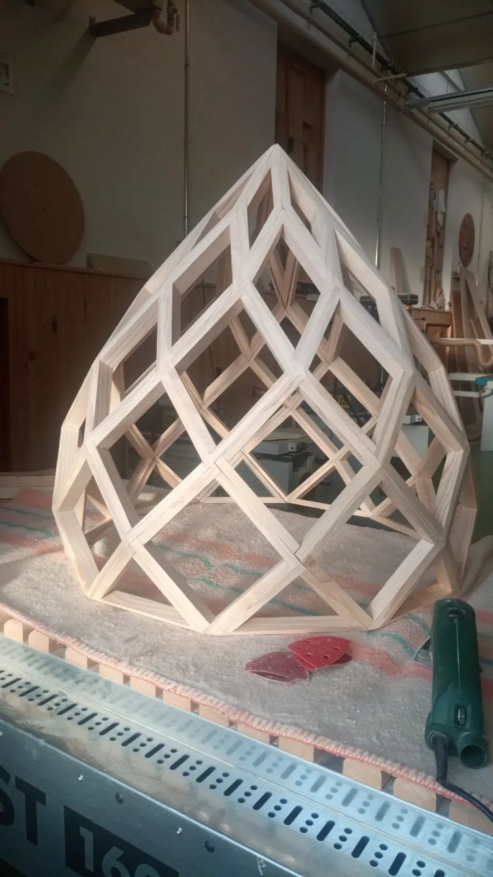 Estructura Zome en taller